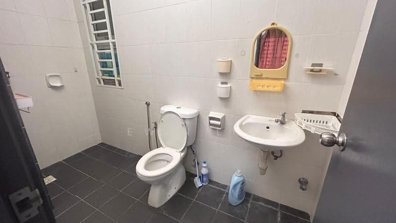Service Residence for Rent at Saville @ Kajang - Ewen Lim - Bathroom - PropertyGuru.com.my