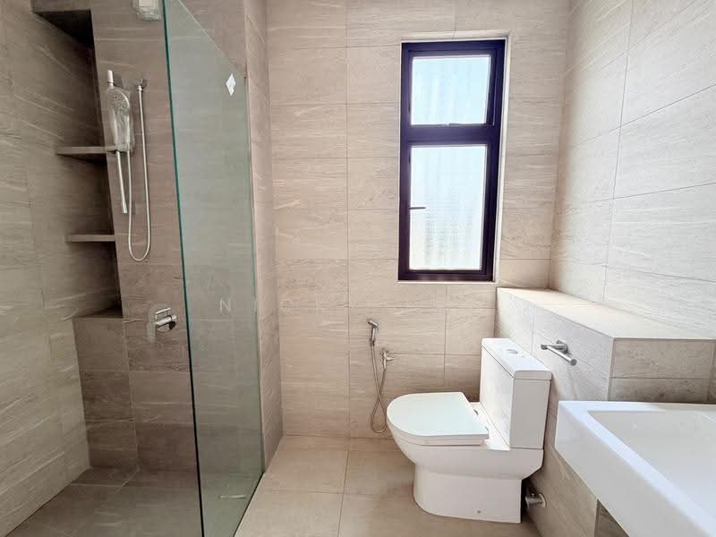 Rumah Kluster untuk Dijual di Bandar Gamuda Gardens (Rawang) - Nicky Lai - Bathroom - PropertyGuru.com.my
