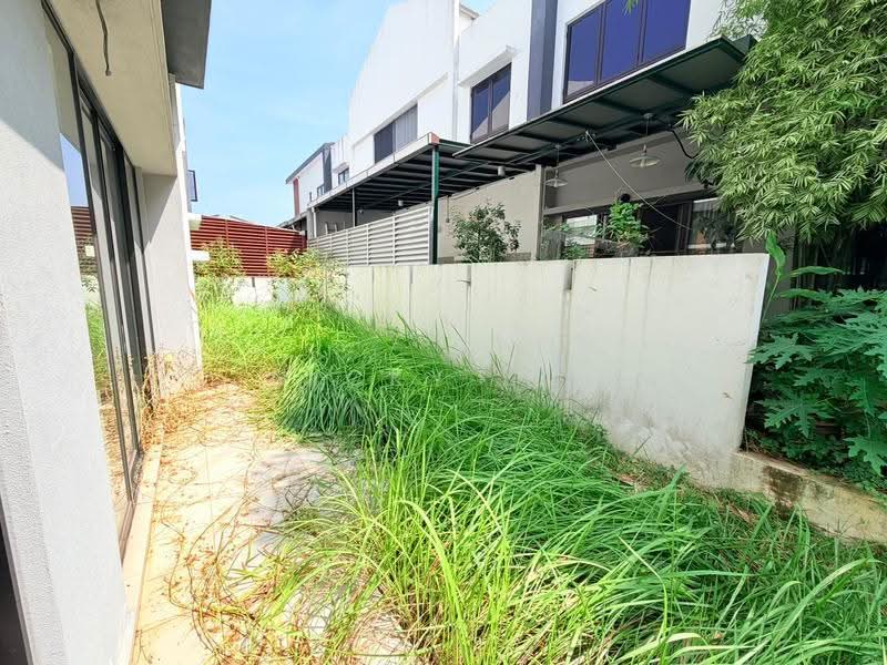 Rumah Kluster untuk Dijual di Bandar Gamuda Gardens (Rawang) - Nicky Lai - Exterior - PropertyGuru.com.my