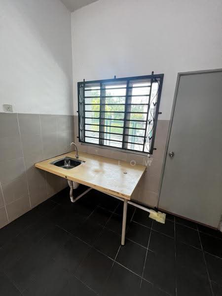 2-storey Terraced House for Rent in Kota Warisan (Sepang) - Max Low - Kitchen - PropertyGuru.com.my