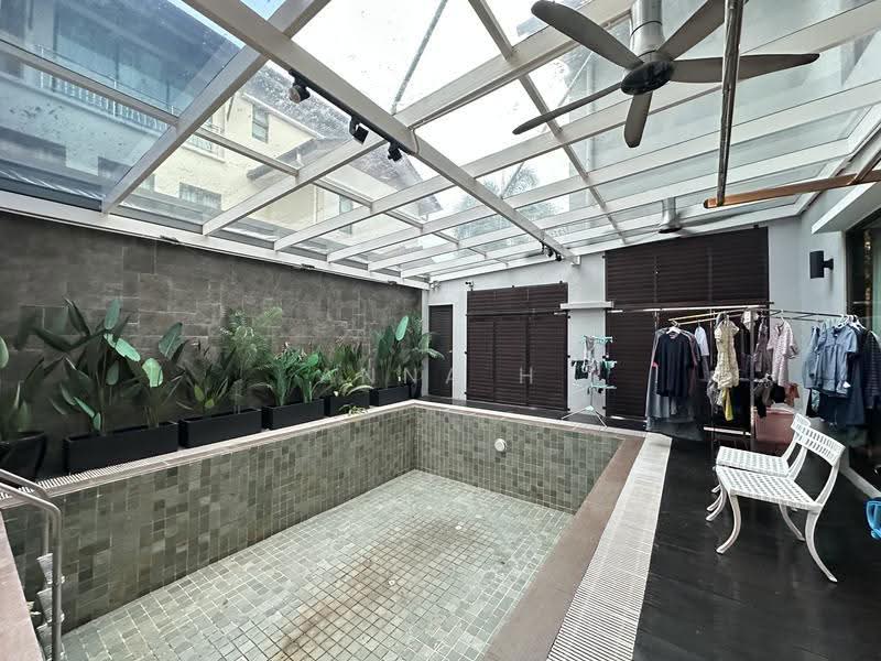 Rumah Banglo untuk Dijual di Taman Melawati (Ulu Kelang) - Anna H - Pool - PropertyGuru.com.my