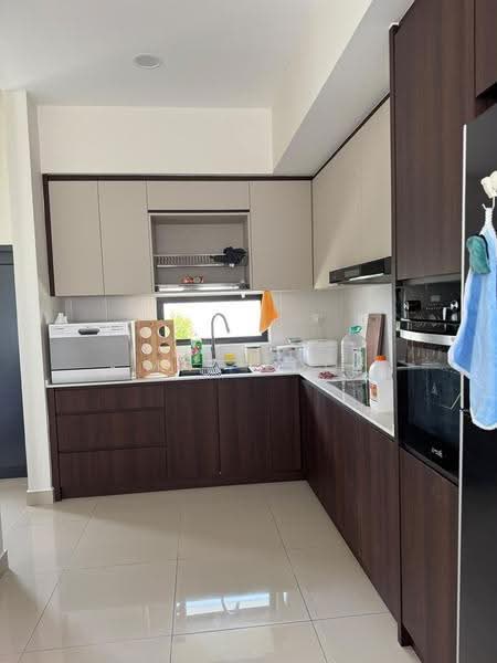 Rumah Teres 2-Tingkat untuk Disewa di Bandar Cassia (Batu Kawan) - May Loo - Kitchen - PropertyGuru.com.my