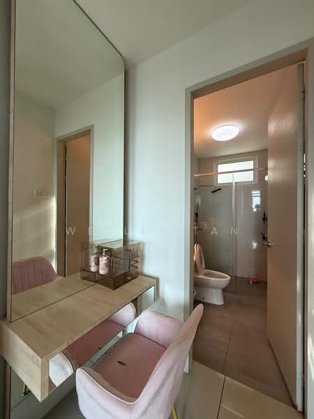 Service Residence for Sale at Parkland Residence - Wesley Tan - Bathroom - PropertyGuru.com.my
