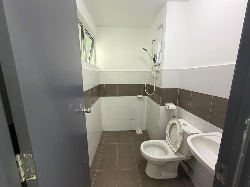 Apartment for Rent at Residensi Hijauan Lumayan - Keeve Chan - Bathroom - PropertyGuru.com.my