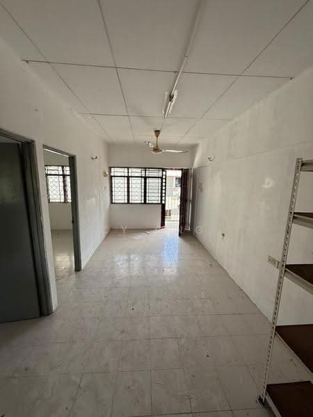 Flat for Sale at Farlim 4 - CY Ong - Interior - PropertyGuru.com.my