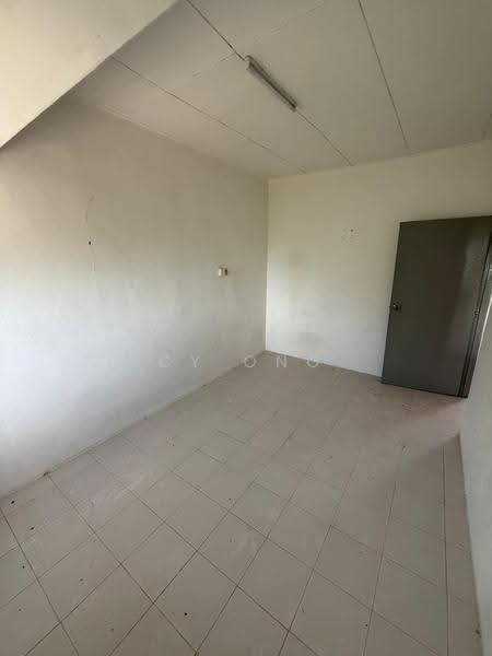Flat for Sale at Farlim 4 - CY Ong - Interior - PropertyGuru.com.my
