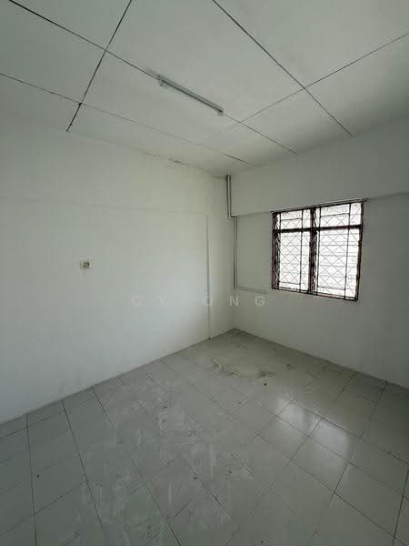 Flat for Sale at Farlim 4 - CY Ong - Interior - PropertyGuru.com.my