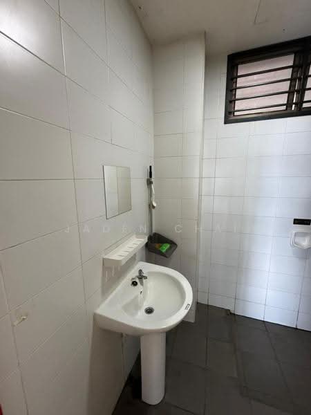 Service Residence for Sale at Palazio - Jaden Chai - Bathroom - PropertyGuru.com.my