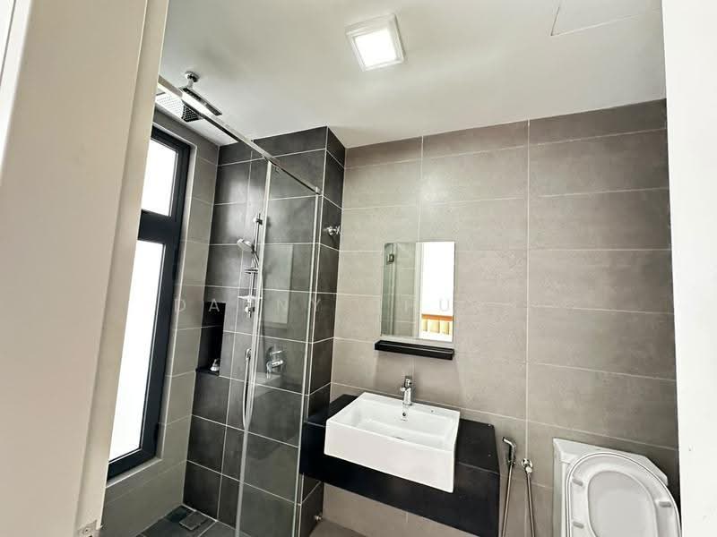 Condominium for Rent at Sunway Belfield - Danny Chuah - Bathroom - PropertyGuru.com.my