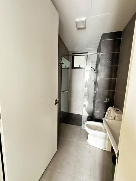 Condominium for Rent at Sunway Belfield - Danny Chuah - Bathroom - PropertyGuru.com.my
