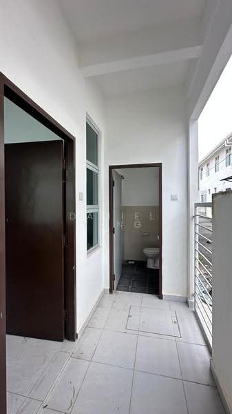 2-storey Terraced House for Sale in Taman Seri Orkid (Skudai) - Daniel Yong - Bathroom - PropertyGuru.com.my