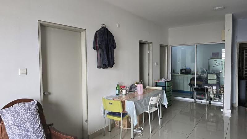 Kediaman Servis untuk Dijual di Pacific Place - Ken Lai - Dining Room - PropertyGuru.com.my
