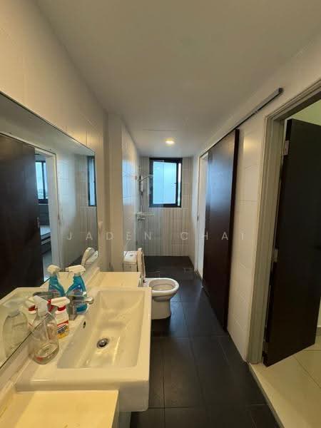 Service Residence for Sale at V@SUMMERPLACE - Jaden Chai - Bathroom - PropertyGuru.com.my