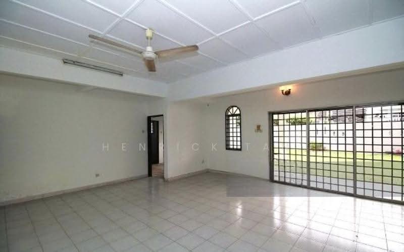 Rumah Banglo untuk Dijual di SS3 (Petaling Jaya) - Henrick Tan - Living Room - PropertyGuru.com.my