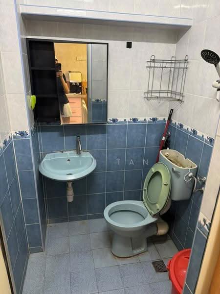 Apartment for Sale at Medan Samak - Kim Tan - Bathroom - PropertyGuru.com.my