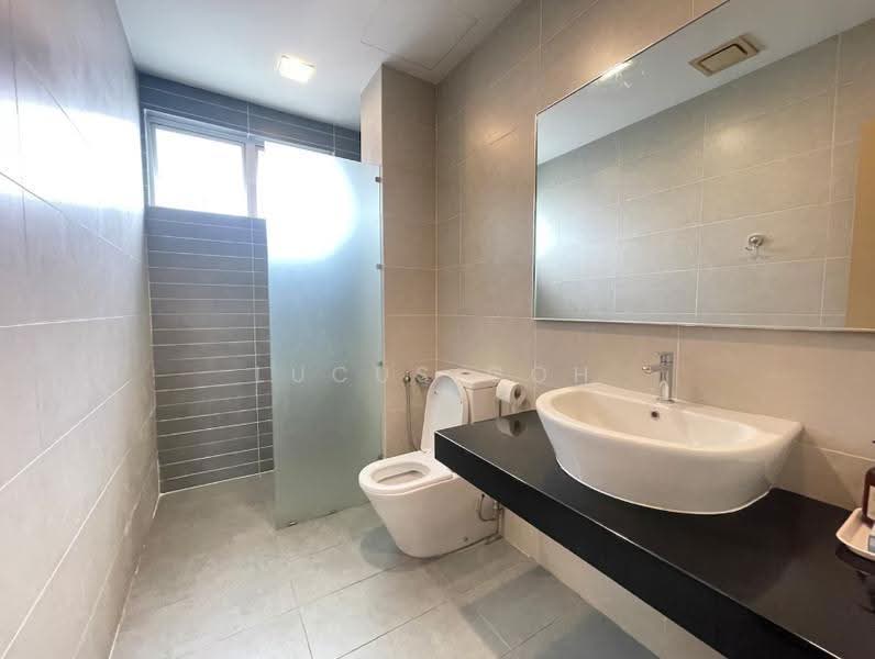 Service Residence for Sale at Saville @ Kajang - Lucus Goh - Bathroom - PropertyGuru.com.my