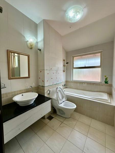 Semi-Detached House for Rent in Setia Eco Park (Setia Alam) - Calvin Lim - Bathroom - PropertyGuru.com.my