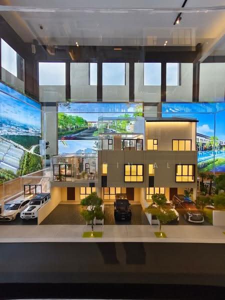 3-storey Terraced House for Sale in Cyberjaya (Selangor) - Aizuddin Ali - Exterior - PropertyGuru.com.my