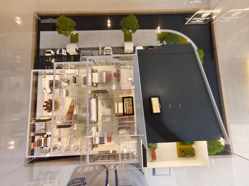 3-storey Terraced House for Sale in Cyberjaya (Selangor) - Aizuddin Ali - Living Room - PropertyGuru.com.my