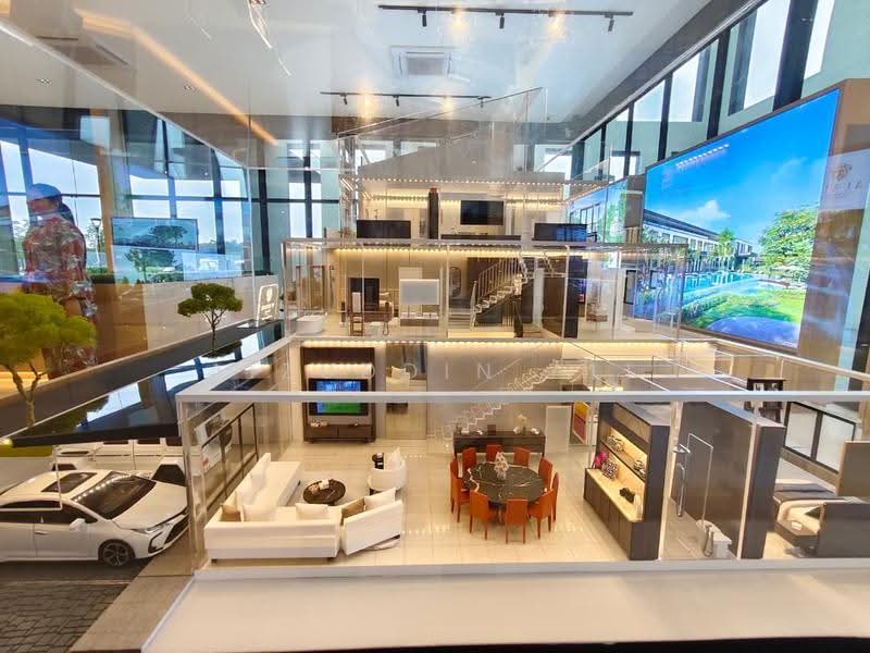 3-storey Terraced House for Sale in Cyberjaya (Selangor) - Aizuddin Ali - Living Room - PropertyGuru.com.my