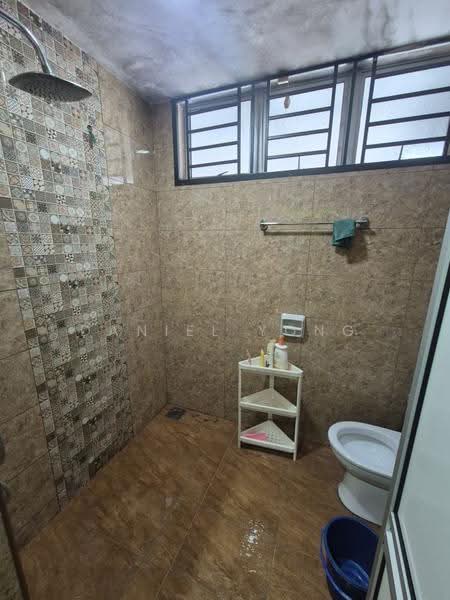 Rumah Teres 2-Tingkat untuk Dijual di Taman Anggerik (Tampoi) - Daniel Yong - Bathroom - PropertyGuru.com.my