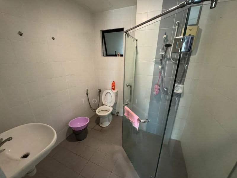 Condominium for Sale at T-Parkland - Tom Yip - Bathroom - PropertyGuru.com.my