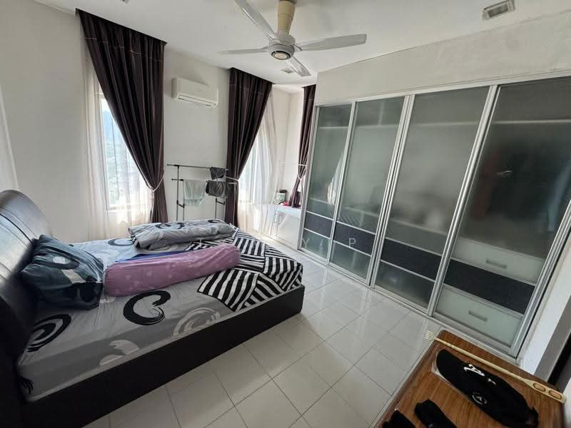 Condominium for Sale at T-Parkland - Tom Yip - Bedroom - PropertyGuru.com.my