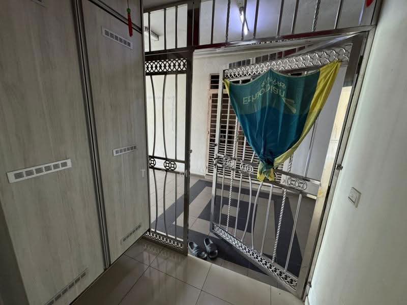 Condominium for Sale at T-Parkland - Tom Yip - Entrance - PropertyGuru.com.my