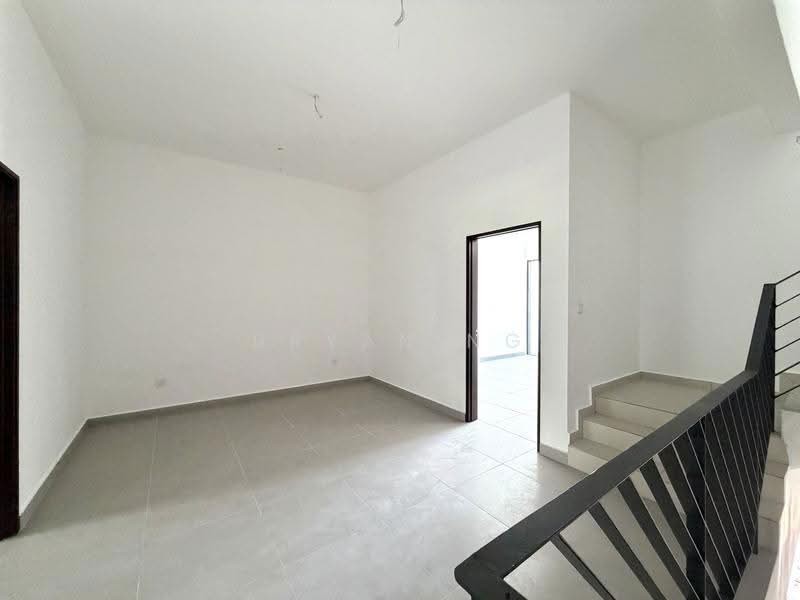Rumah Teres 3-Tingkat untuk Dijual di Batu 9 (Cheras) - Bryan Ng - Interior - PropertyGuru.com.my