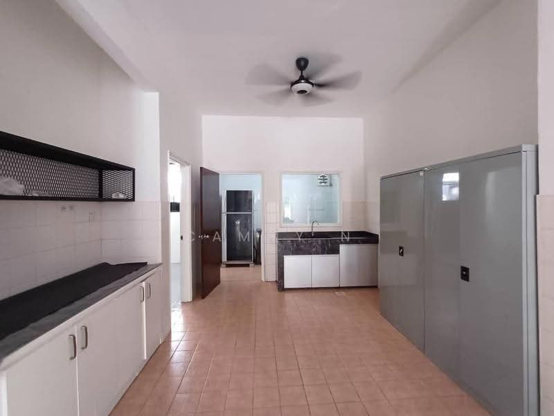2.5-storey Terraced House for Sale in Jalan Ipoh (Kuala Lumpur) - Cammy N - Kitchen - PropertyGuru.com.my