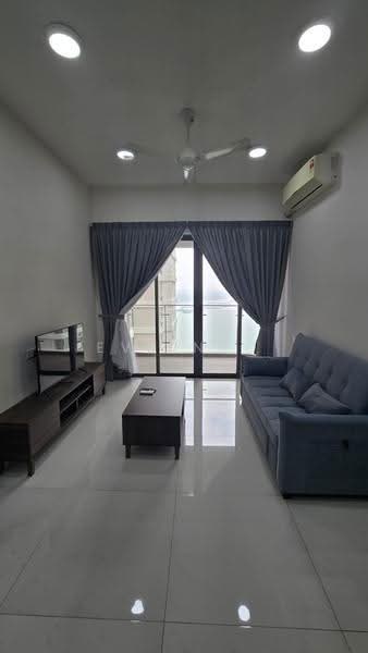 Kondominium untuk Disewa di Kings Bay @ Country Garden Danga Bay - Eve Neo - Living Room - PropertyGuru.com.my