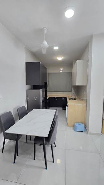 Kondominium untuk Disewa di Kings Bay @ Country Garden Danga Bay - Eve Neo - Dining Room - PropertyGuru.com.my