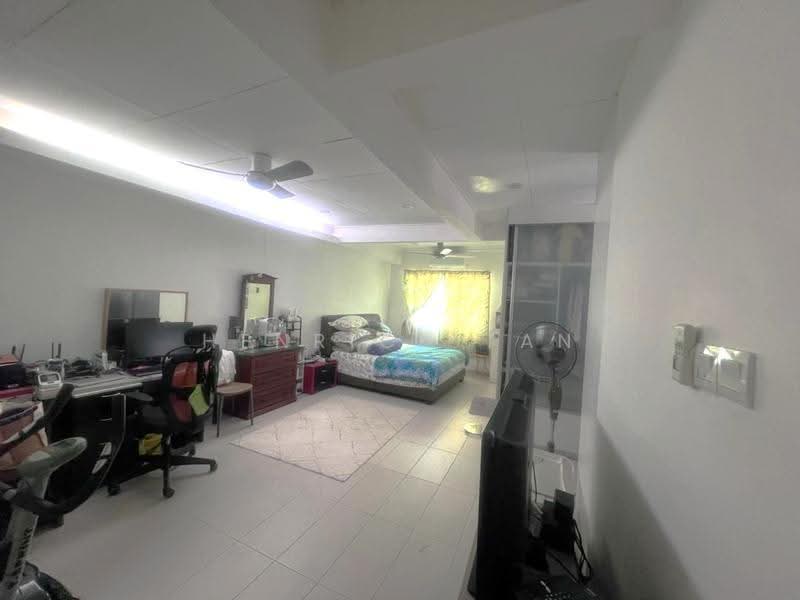 Terraced House for Sale in Bandar Kinrara Seksyen 5 (Bandar Kinrara) - Henrick Tan - Bedroom - PropertyGuru.com.my
