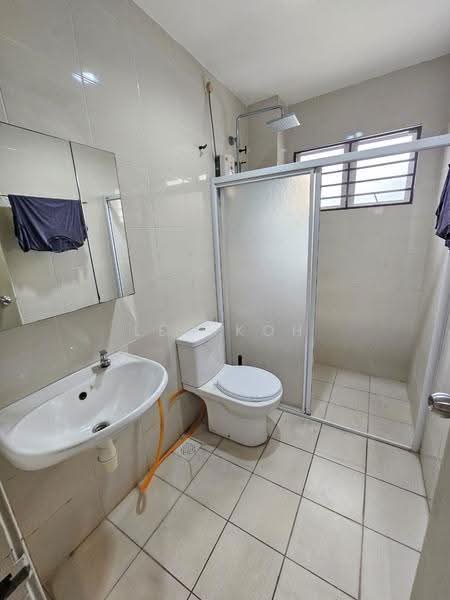 Terraced House for Sale in TAMAN PUCHONG UTAMA (Puchong) - Leo Koh - Bathroom - PropertyGuru.com.my