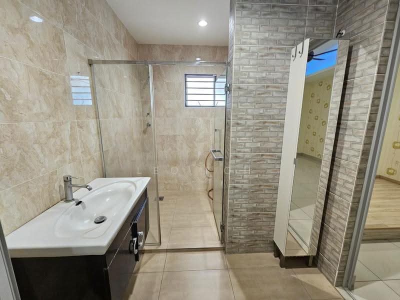 Terraced House for Sale in TAMAN PUCHONG UTAMA (Puchong) - Leo Koh - Bathroom - PropertyGuru.com.my