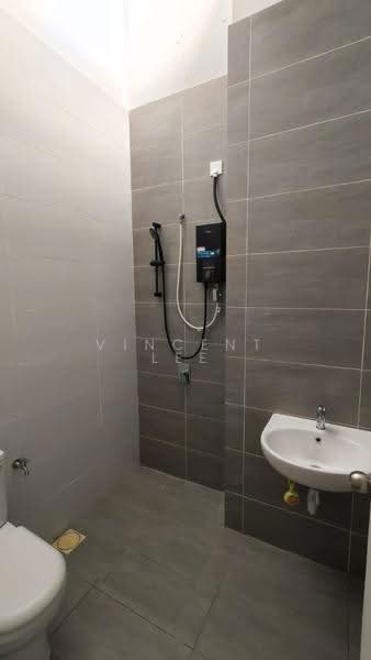 Cluster House for Rent in Eco Majestic (Semenyih) - Vincent Lee - Bathroom - PropertyGuru.com.my