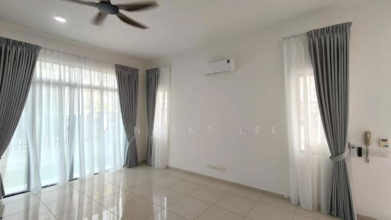Cluster House for Rent in Eco Majestic (Semenyih) - Vincent Lee - Living Room - PropertyGuru.com.my