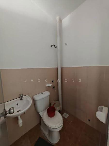 2.5-storey Terraced House for Sale in Taman Scientex Utama (Senai) - Jack Wong - Bathroom - PropertyGuru.com.my