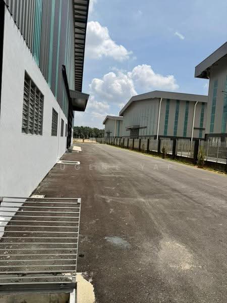 Semi-D Factory for Rent in Kawasan Perindustrian Ladang Acob (Kapar) - Eugene Yap - Exterior - PropertyGuru.com.my