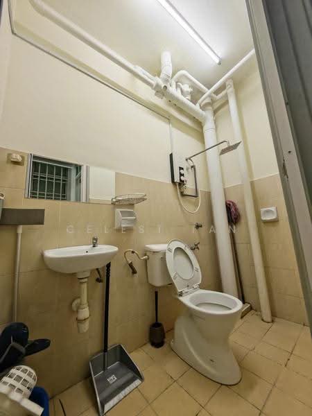 Apartment for Rent at Lake View Suites - Celest Tan - PropertyGuru.com.my
