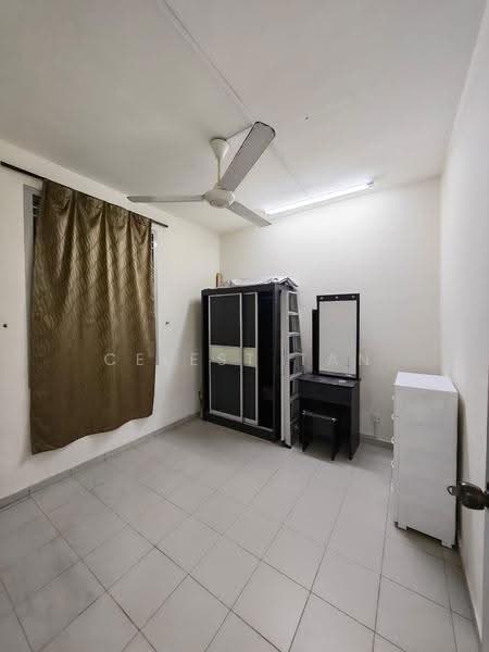 Apartment for Rent at Lake View Suites - Celest Tan - PropertyGuru.com.my