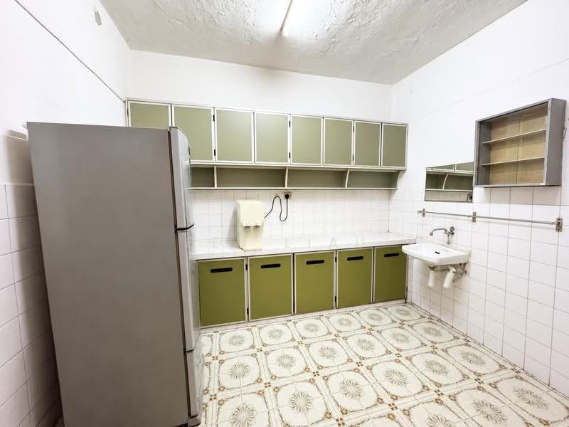 Rumah Teres untuk Dijual di Island Glades (Jelutong) - Ben Liau - Kitchen - PropertyGuru.com.my