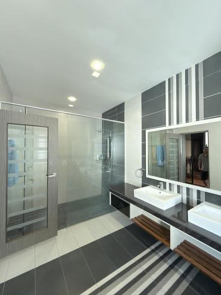 Bungalow House for Sale in Nilai (Negeri Sembilan) - Xavier Lim - Bathroom - PropertyGuru.com.my