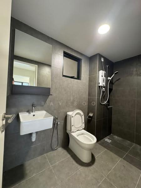 Condominium for Rent at D'Terra Residences - Ray Soo - Bathroom - PropertyGuru.com.my