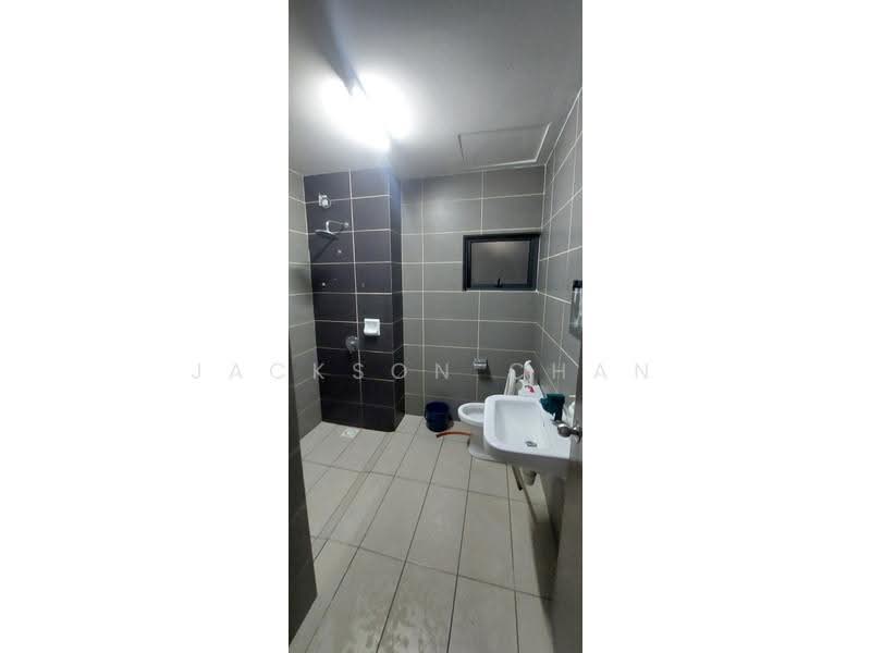 Kondominium untuk Disewa di The Henge - Jackson Chan - Bathroom - PropertyGuru.com.my