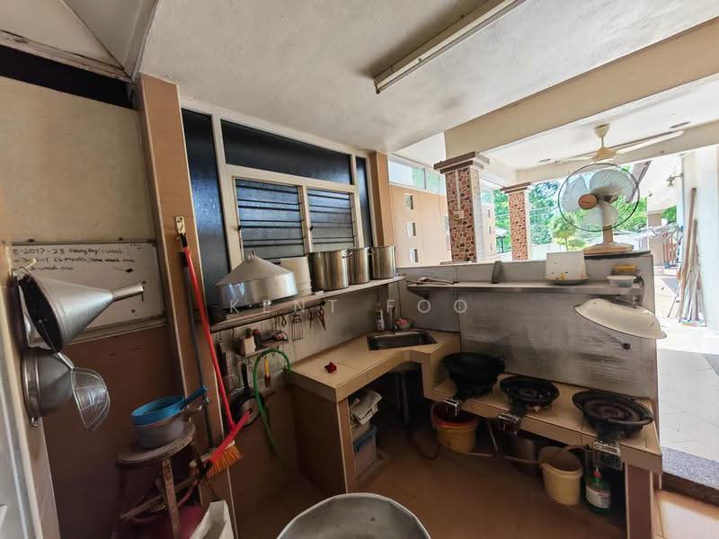 Semi-Detached House for Sale in Simpang Pulai (Perak) - Kent Foo - Kitchen - PropertyGuru.com.my