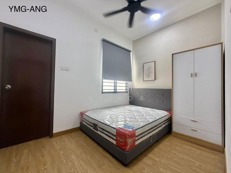 2-storey Terraced House for Rent in Kota Bayuemas (Klang) - Ivy Por - Bedroom - PropertyGuru.com.my