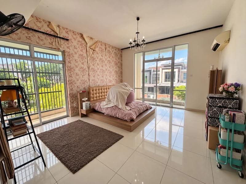 2-storey Terraced House for Sale in Bandar Seri Alam (Masai) - Fakhrul Imlan - Bedroom - PropertyGuru.com.my