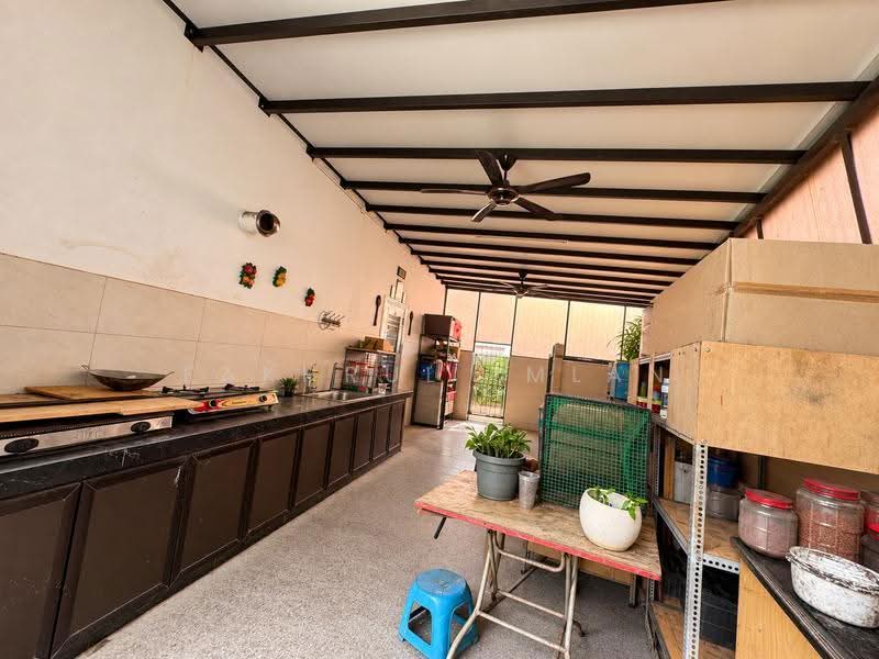 2-storey Terraced House for Sale in Bandar Seri Alam (Masai) - Fakhrul Imlan - Kitchen - PropertyGuru.com.my