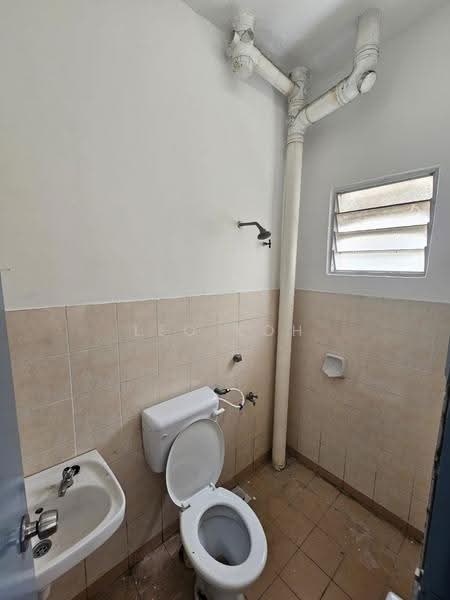2-storey Terraced House for Rent in Bandar Putra Permai (Seri Kembangan) - Leo Koh - Bathroom - PropertyGuru.com.my